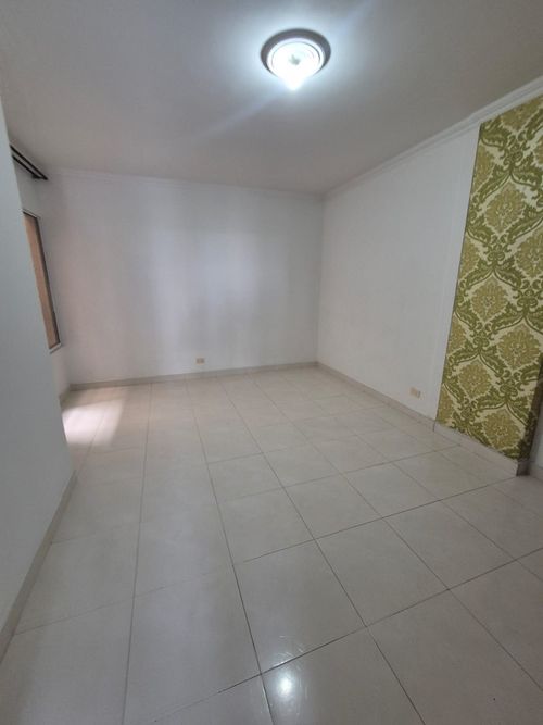 Casa de 7 alcobas en venta en Ciudad 2000, Cali, 260 m² · foto 6 de 14