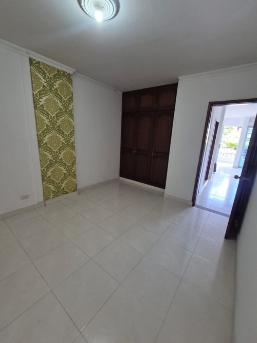 Casa de 7 alcobas en venta en Ciudad 2000, Cali, 260 m² · foto 7 de 14