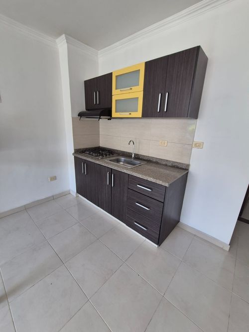 Casa de 7 alcobas en venta en Ciudad 2000, Cali, 260 m² · foto 4 de 14