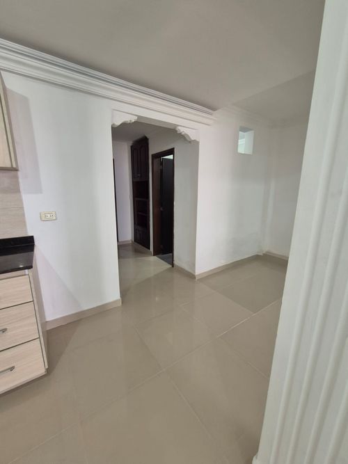 Casa de 7 alcobas en venta en Ciudad 2000, Cali, 260 m² · foto 12 de 14