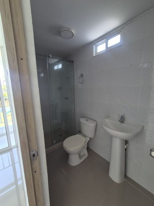 Casa de 3 alcobas en venta en Cedros Del Castillo, Jamundí, 180 m² · foto 5 de 15