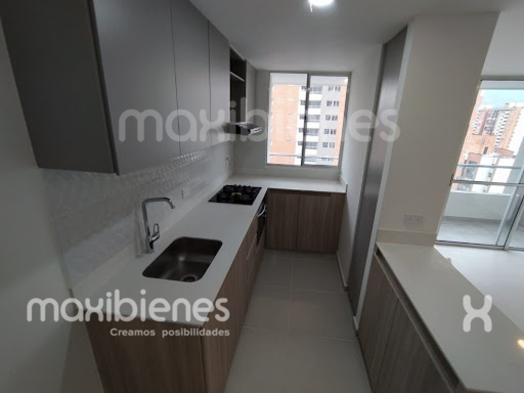 Apartamento en venta en Los Colores, Medellín · foto 4 de 17