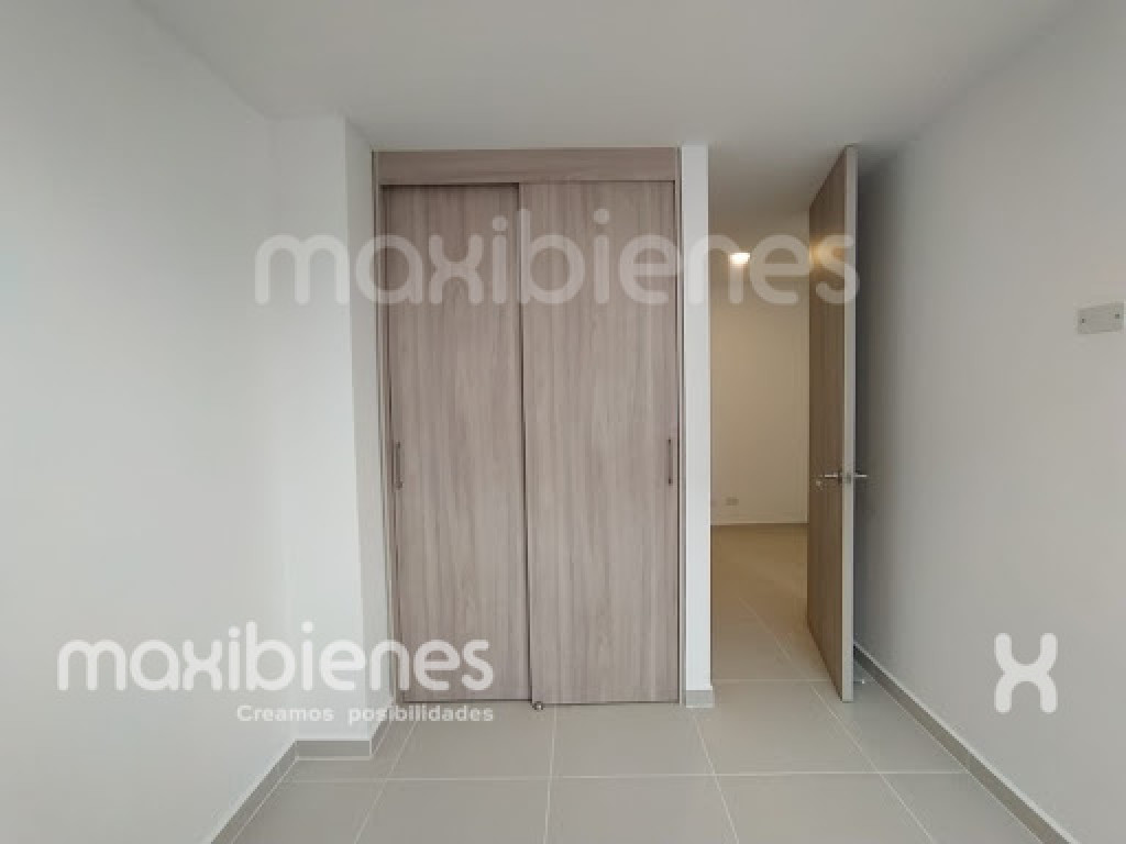 Apartamento en venta en Los Colores, Medellín · foto 8 de 17