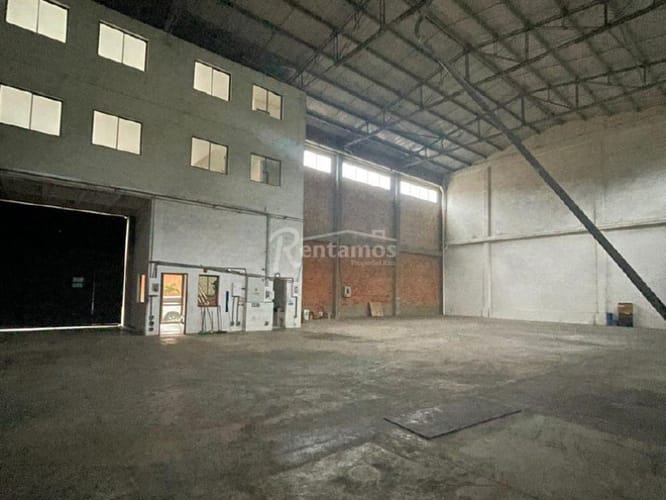 Bodega en venta en Actividad Multiple, Copacabana, 650 m² · foto 18 de 20