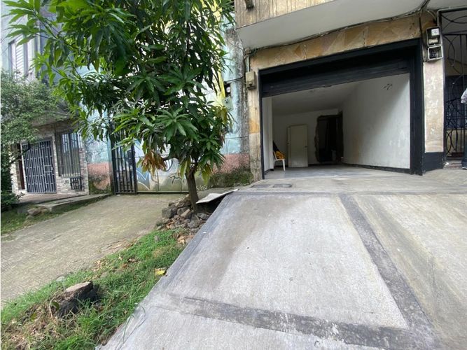 Local en arriendo en Boston, Medellín, 30 m² · foto 3 de 13