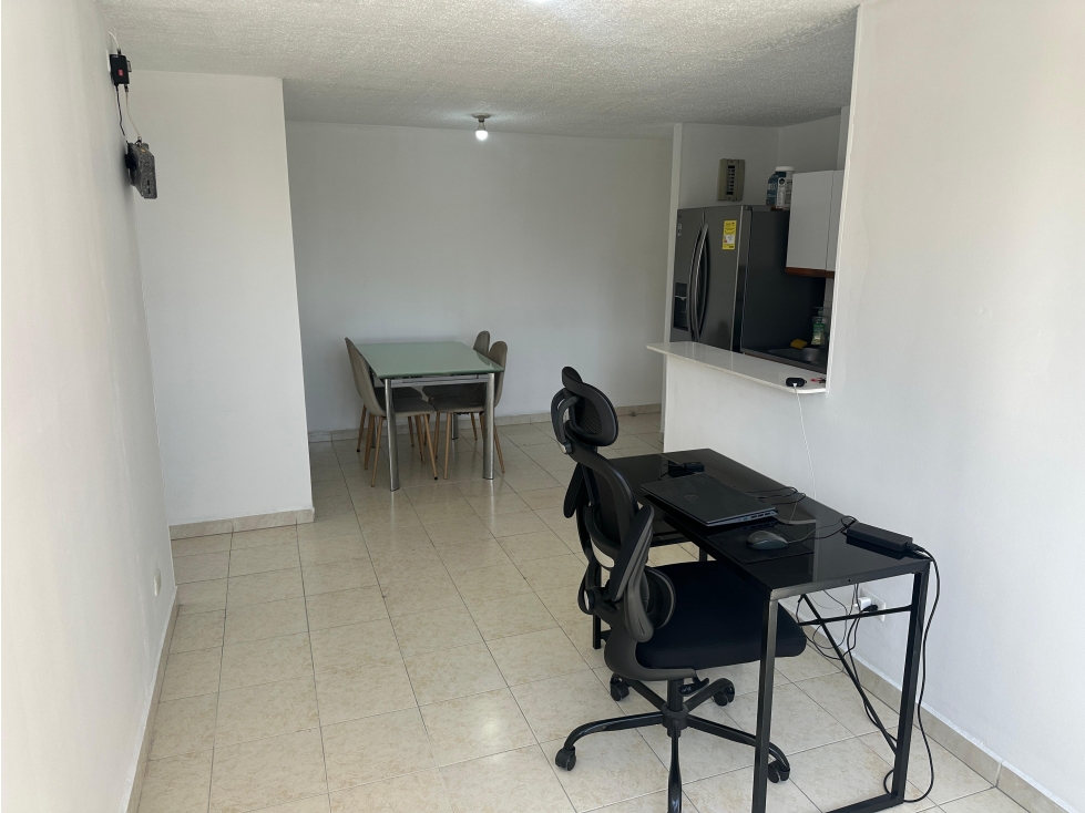 Apartamento en venta en El Poblado, Medellín · foto 2 de 24