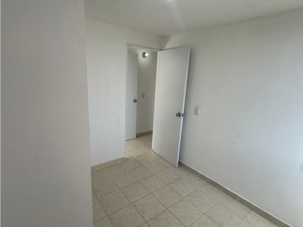 Apartamento en venta en El Poblado, Medellín · foto 10 de 24