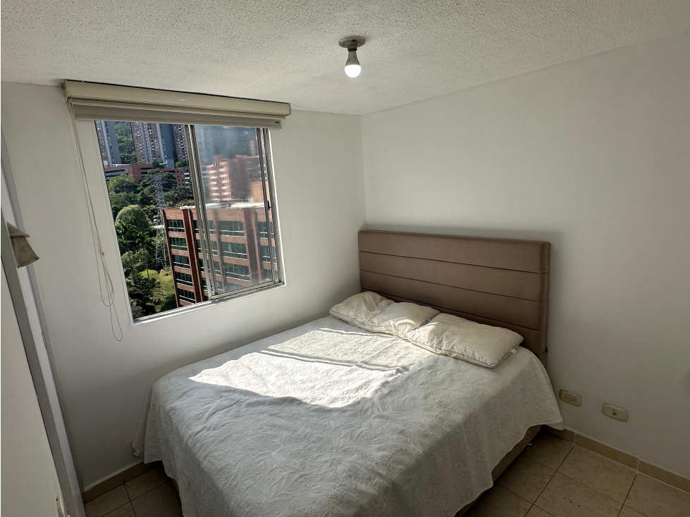 Apartamento en venta en El Poblado, Medellín · foto 11 de 24