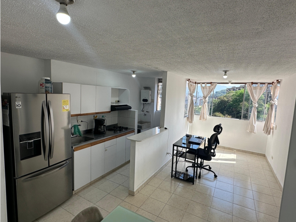 Apartamento en venta en El Poblado, Medellín · foto 12 de 24