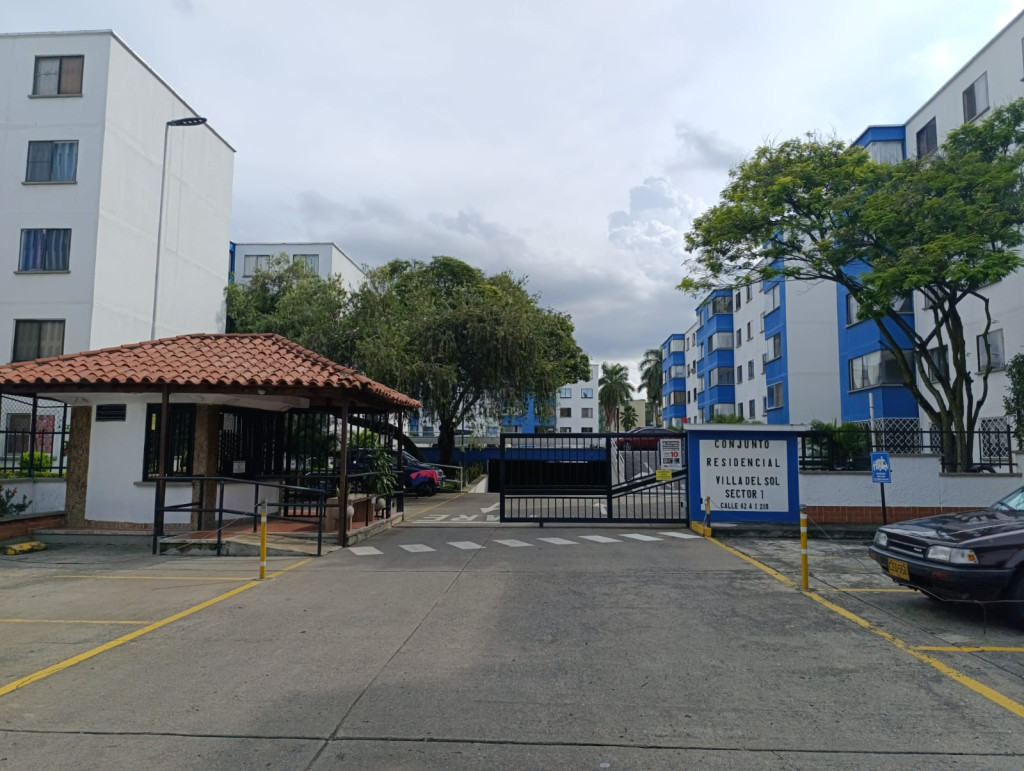 Apartamento de 3 habitaciones en arriendo en Villa del Sol, Cali — imagen 1 de 19