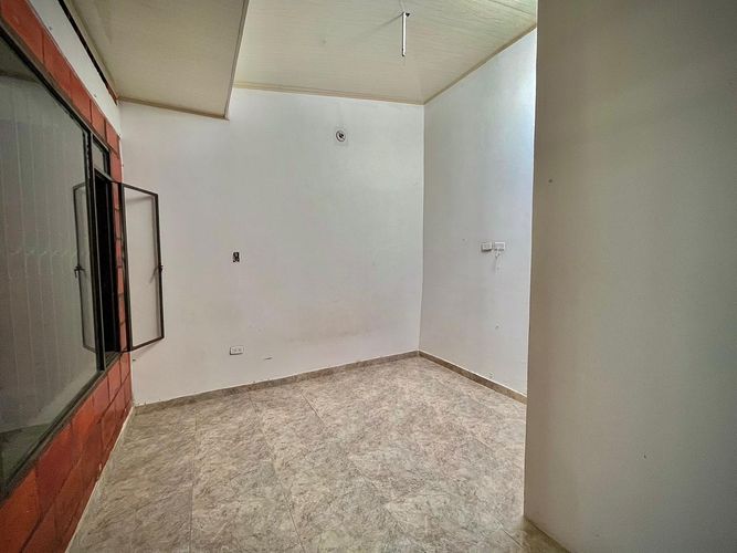 Casa de 3 alcobas en venta en Miraflores, Girardot, 72 m² · foto 9 de 18