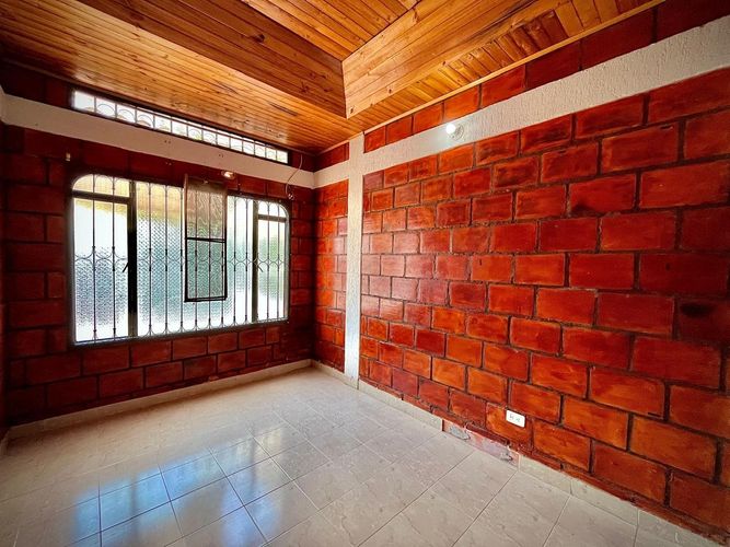 Casa de 3 alcobas en venta en Miraflores, Girardot, 72 m² · foto 4 de 18