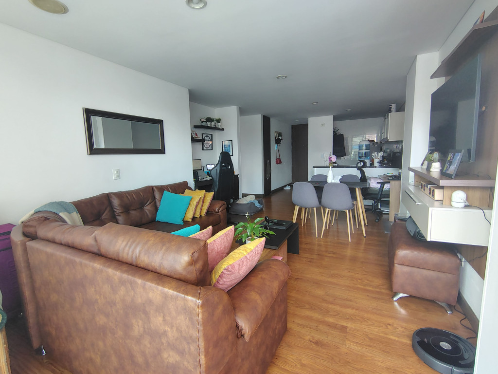 Apartamento en venta en Las Villas, Bogotá · foto 2 de 14