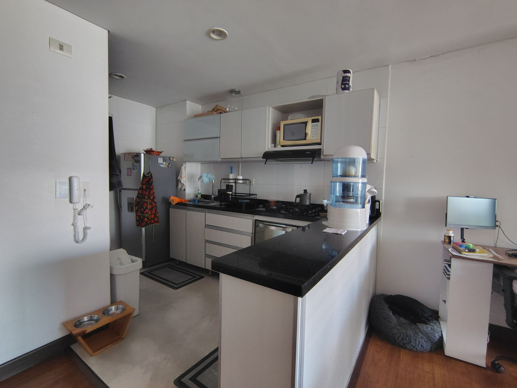Apartamento en venta en Las Villas, Bogotá · foto 5 de 14
