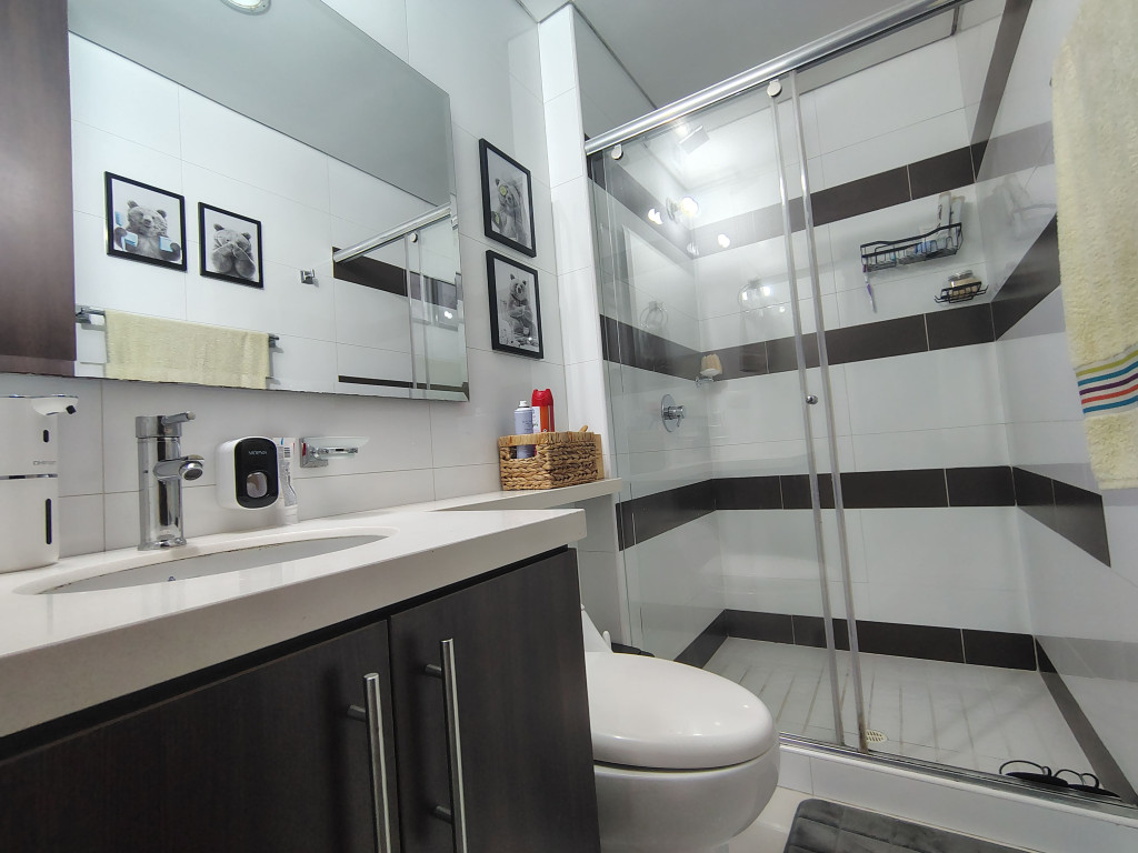 Apartamento en venta en Las Villas, Bogotá · foto 9 de 14