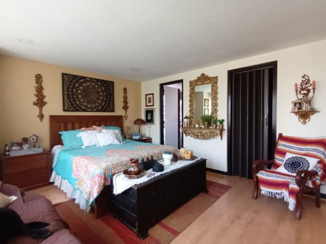 Apartamento de 3 alcobas en venta en La Aguacatala, Medellín, 208 m² · foto 17 de 24