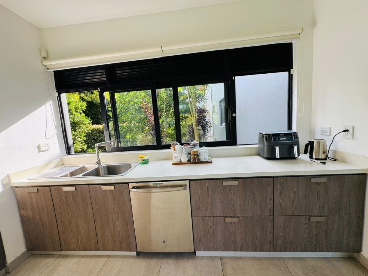 6BR House in Cabeceras de llanogrande (3000 m²) - 2