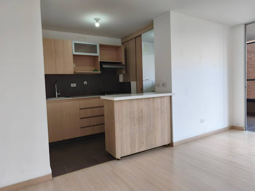 2BR Apartment in El esmeraldal (85 m²) - 2