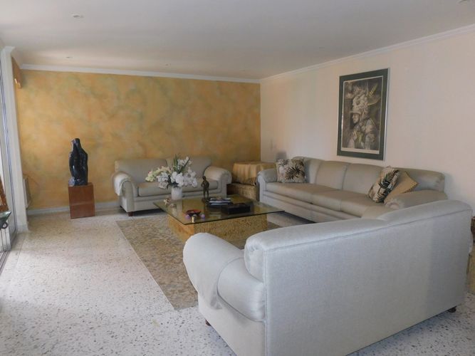 Apartamento de 3 alcobas en venta en Altos Del Prado, Barranquilla, 254 m² · foto 2 de 17