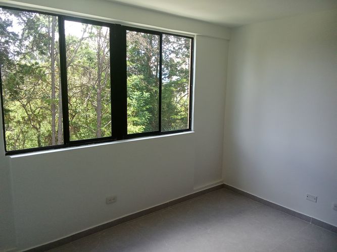 Apartamento de 2 alcobas en venta en Cuatro Esquinas, Rionegro, 46 m² · foto 8 de 9