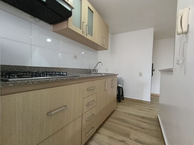 Apartamento de 3 alcobas en arriendo en Loma De La Doctora, Sabaneta, 80 m² · foto 10 de 20