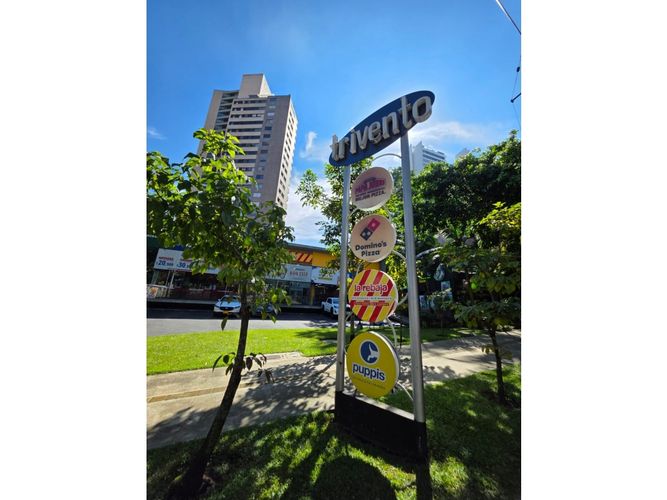 Local en arriendo en San Lucas, Medellín, 102 m² · foto 11 de 12
