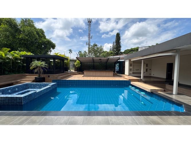 Casa de 4 alcobas en venta en Pance, Cali, 420 m² · foto 4 de 24