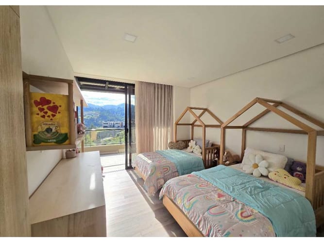 Casa de 3 alcobas en venta en Sajonia, Rionegro, 324 m² · foto 17 de 24