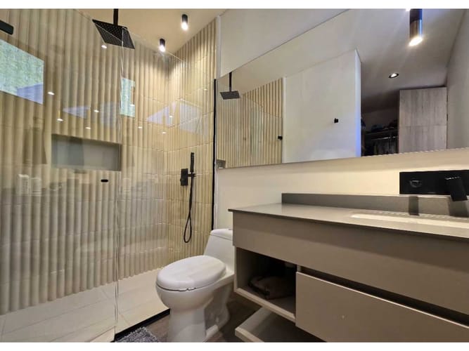Casa de 3 alcobas en venta en Sajonia, Rionegro, 324 m² · foto 18 de 24