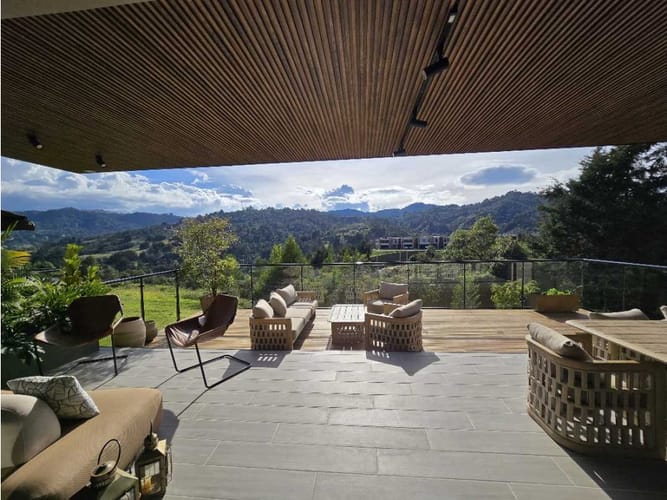 Casa de 3 alcobas en venta en Sajonia, Rionegro, 324 m² · foto 23 de 24
