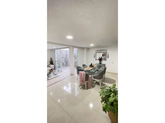 Casa de 3 alcobas en venta en Alfaguara, Jamundí, 110 m² · foto 3 de 10