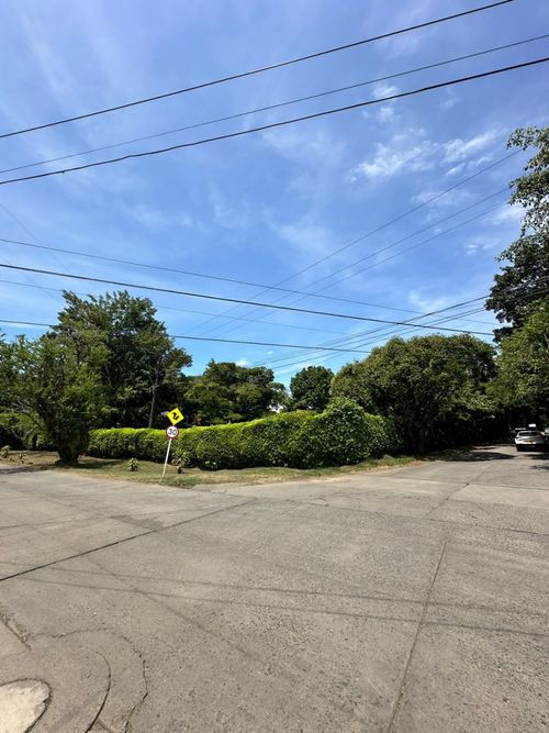 Lote en venta en Pance, Cali, 3000 m² · foto 2 de 12