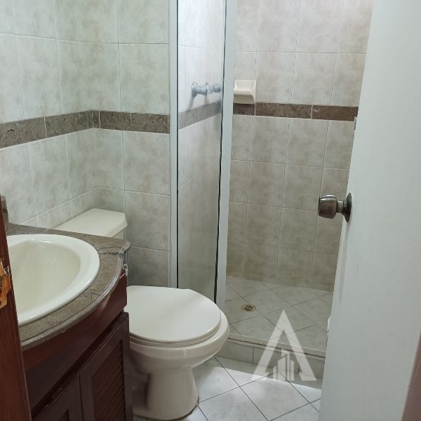 Apartamento en venta en El Poblado, Medellín · foto 3 de 15
