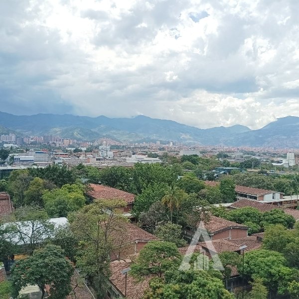 Apartamento en venta en El Poblado, Medellín · foto 4 de 15
