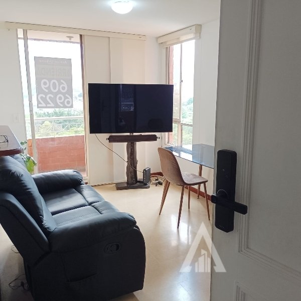 Apartamento en venta en El Poblado, Medellín · foto 11 de 15