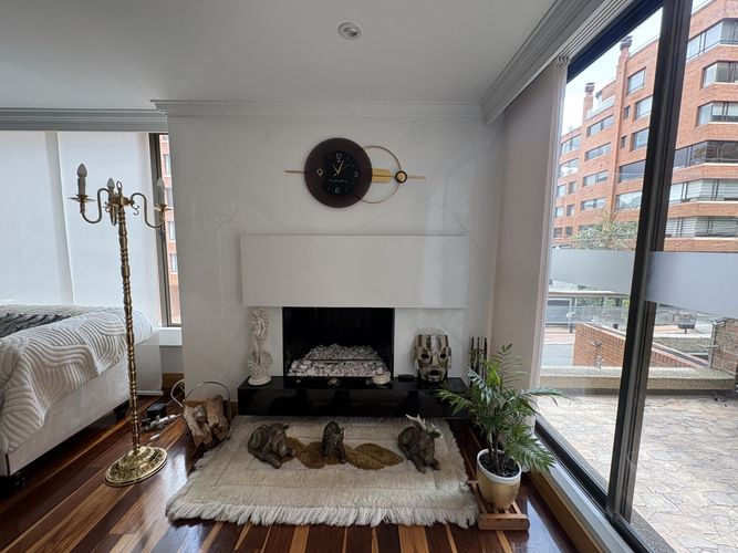 Apartamento de 3 alcobas en venta en Los Rosales, Bogotá, 273 m² · foto 5 de 20