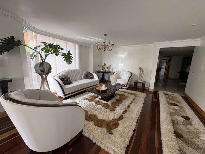Apartamento de 3 alcobas en venta en Los Rosales, Bogotá, 273 m² · foto 6 de 20