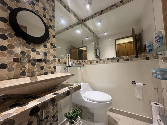 Apartamento de 3 alcobas en venta en Los Rosales, Bogotá, 273 m² · foto 20 de 20