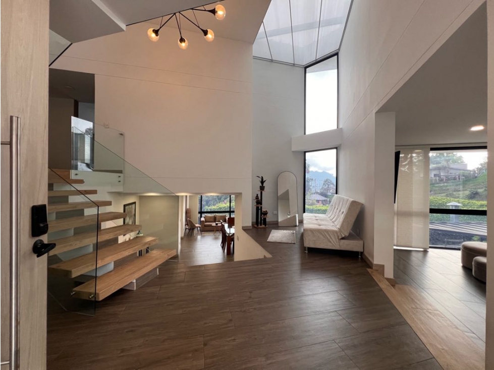 Casa en venta en El Trebol, Manizales · foto 3 de 24