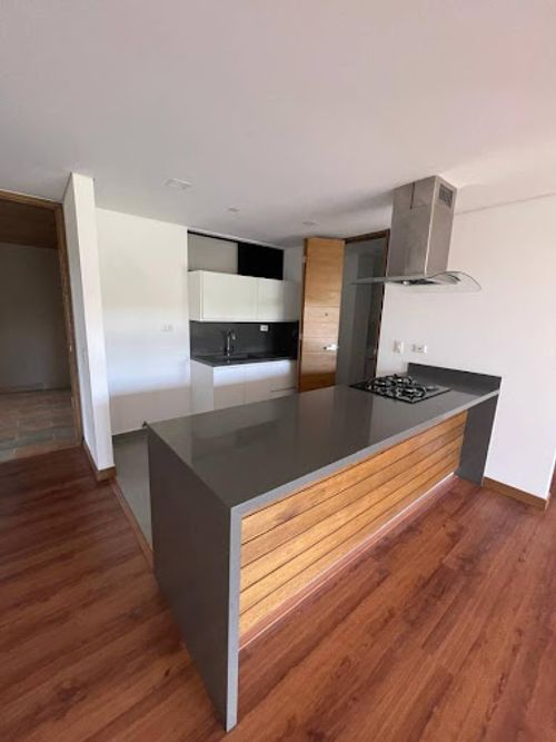 Apartamento de 1 alcoba en venta en Llano Grande, Rionegro, 102 m² · foto 3 de 18