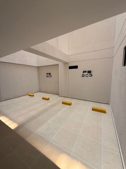Apartamento de 2 alcobas en venta en Lagos Del Cacique, Bucaramanga, 60 m² · foto 2 de 5