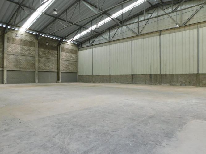 Bodega en arriendo en Pastoral Social, Barranquilla, 2075 m² · foto 3 de 24