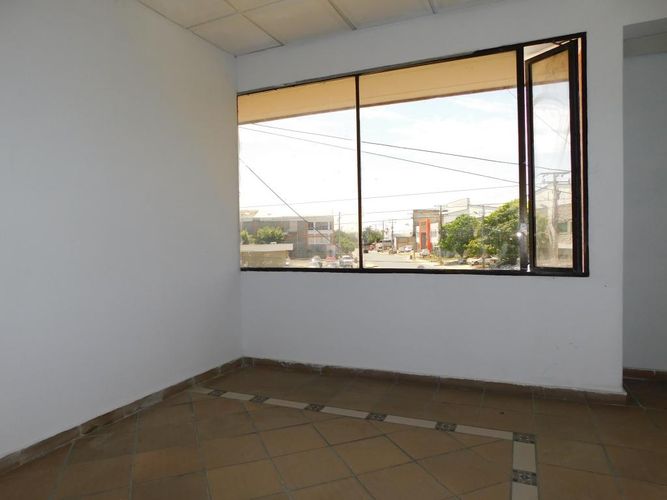 Bodega en arriendo en Pastoral Social, Barranquilla, 2075 m² · foto 21 de 24