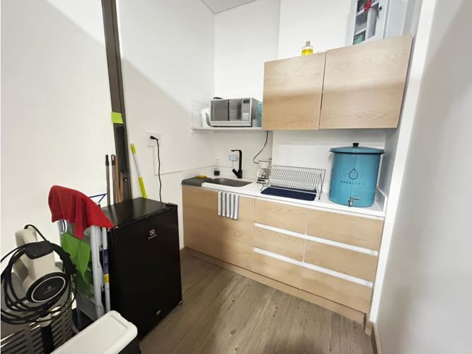 Oficina en venta en Villa Carlota, Medellín, 58 m² · foto 4 de 10