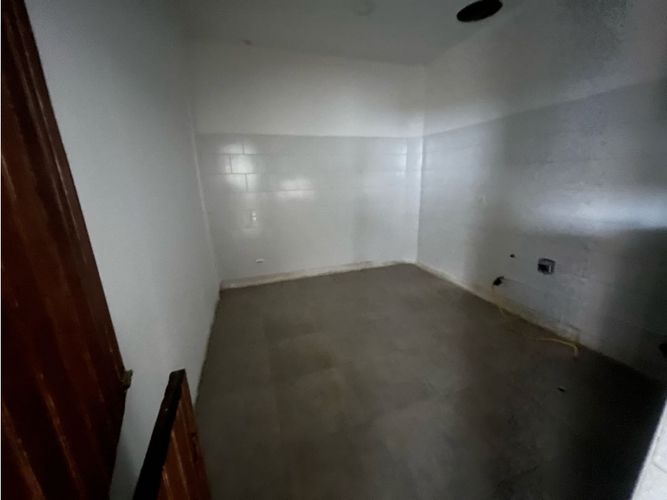 Local en arriendo en El Poblado, Medellín, 100 m² · foto 5 de 11
