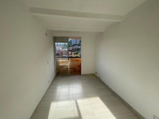 Apartamento en venta en Laureles, Medellín · foto 2 de 10