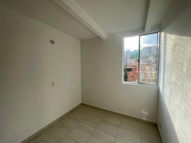 Apartamento en venta en Laureles, Medellín · foto 7 de 10