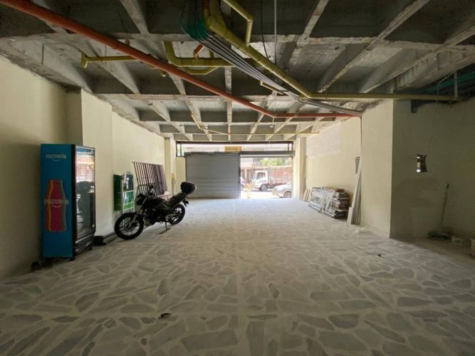 Local en arriendo en Mesa, Envigado, 140 m² · foto 2 de 3