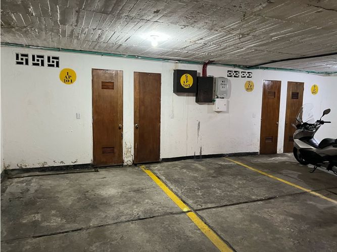 Apartamento de 3 alcobas en venta en Chicó Navarra, Bogotá, 90 m² · foto 8 de 8