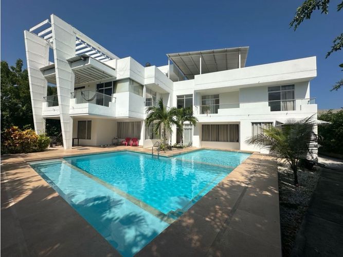 Casa de 5 alcobas en venta en Vista Hermosa Sur, Santa Marta, 540 m² · foto 2 de 24